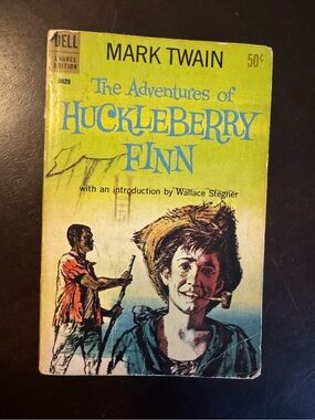 Vintage 1960s Mark Twain The Adventures of Huckleberry Finn Book